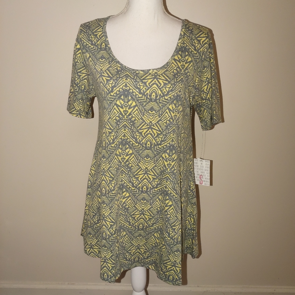 Small LuLaRoe Perfect Tee